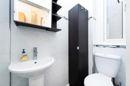 Soho Central Apartments - image 21