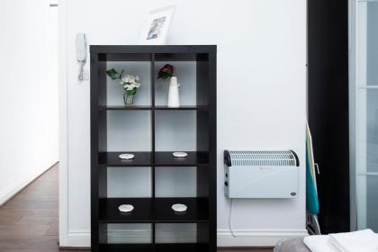 Soho Central Apartments - image 28