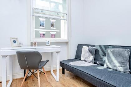 Soho Central Apartments - image 30