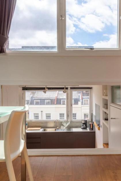 Unique Spacious Central 3 Bedroom with Rooftop Terrace - image 14