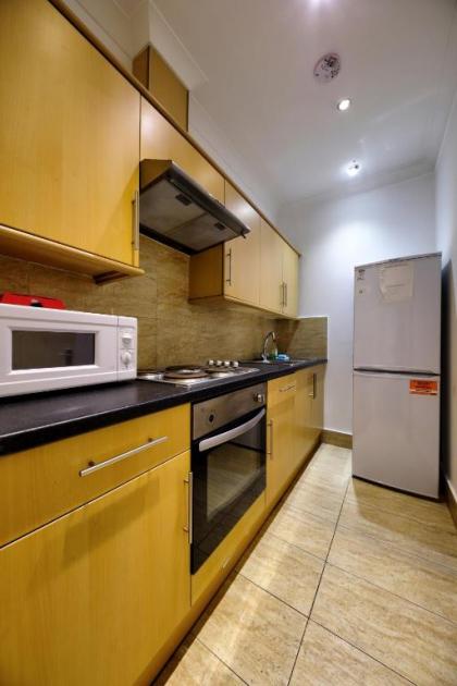 Baker Street Apartments - image 10