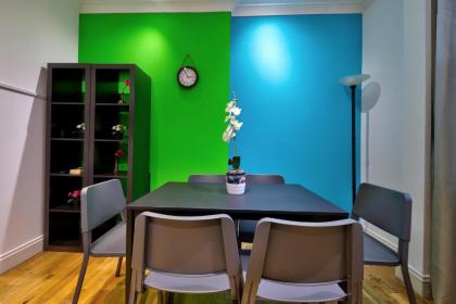 Baker Street Apartments - image 19