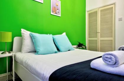 Baker Street Apartments - image 7