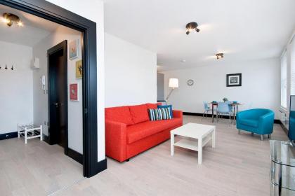 Farringdon Penthouse Loft by City Living London - image 10