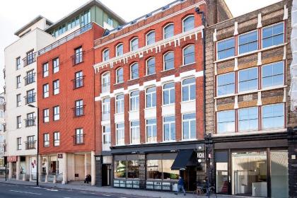 Farringdon Penthouse Loft by City Living London - image 19