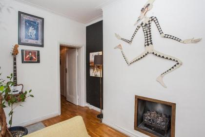 Unique Quirky 1BD in Belsize Park - image 8
