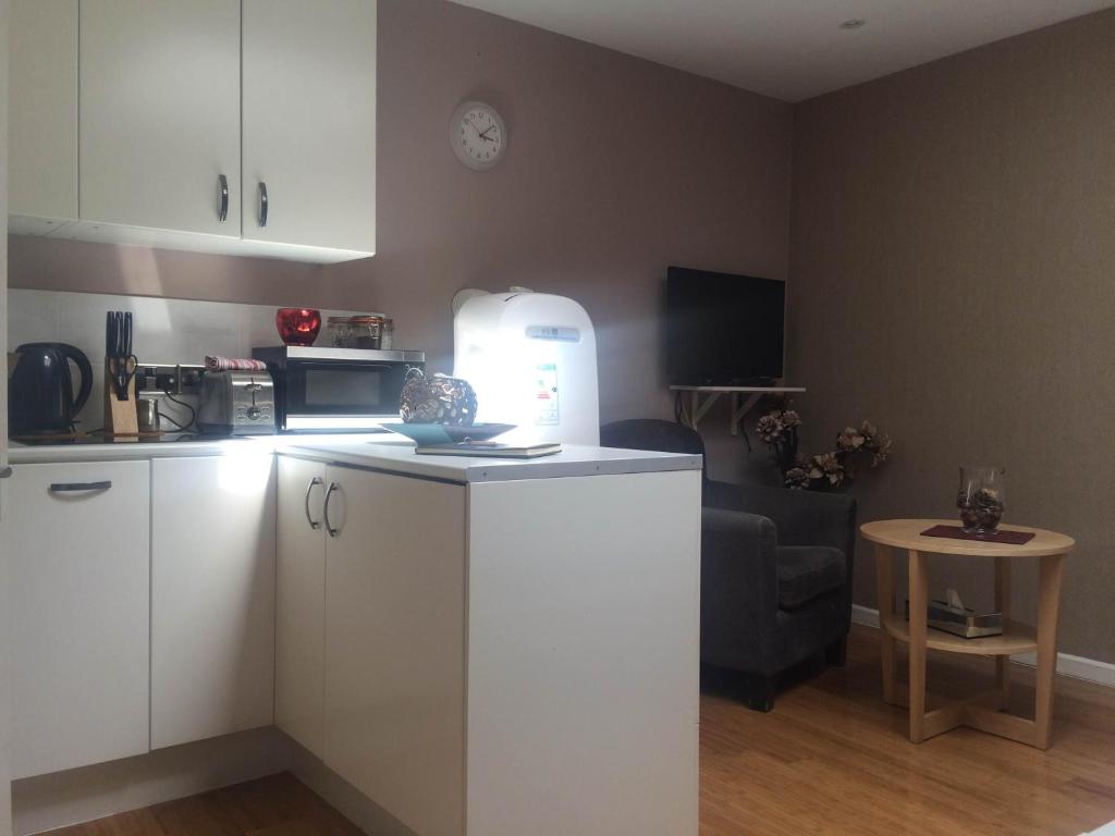 Studio Apartments Camden Town - image 4