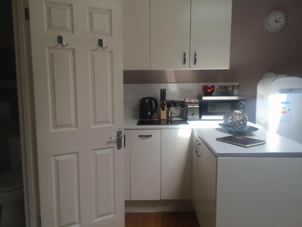 Studio Apartments Camden Town - image 5