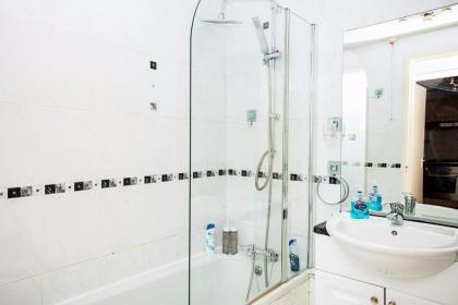 Beautiful Views - 1-Bedroom in Chancery Lane - image 14