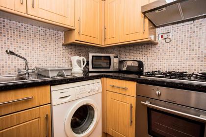 Beautiful Views - 1-Bedroom in Chancery Lane - image 9