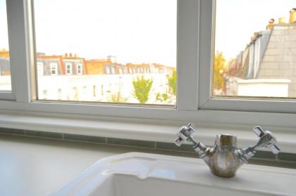 Lovely Top Floor Flat in Leafy Fulham - image 10