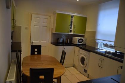 Boundary Road 1 Bedroom & 2 Bedroom Flats - image 17