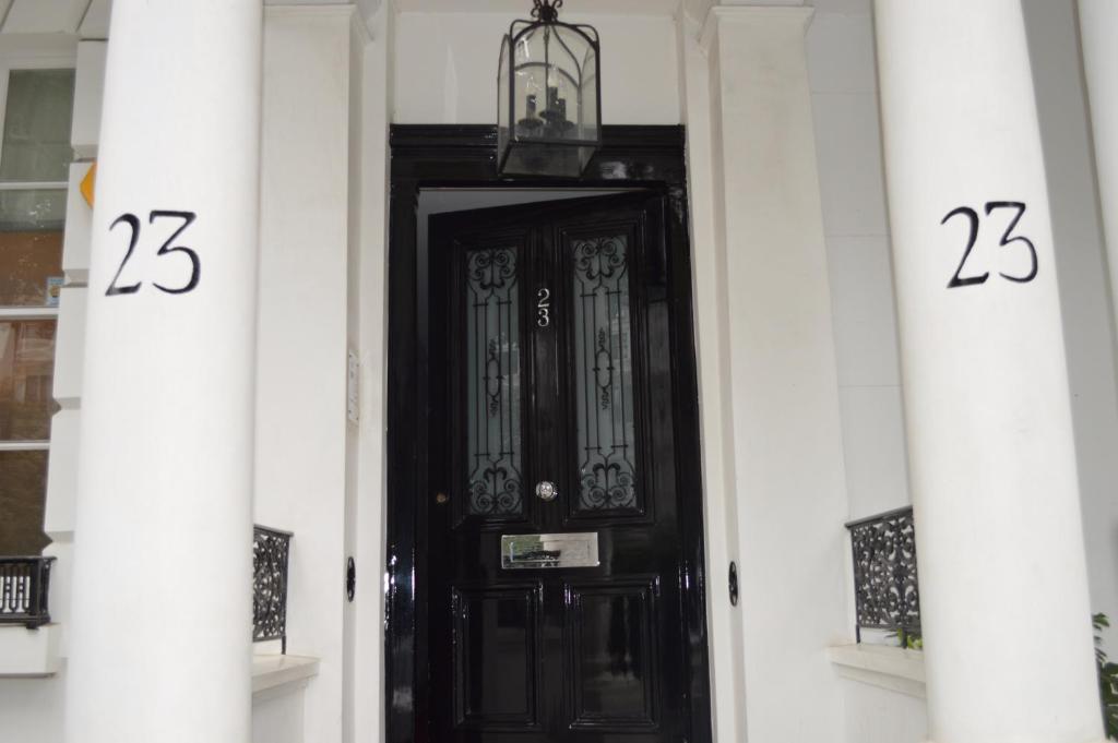 Cosy 1 Bedroom Apartment Near Harrods Knightsbridge - image 2