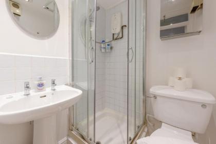 Central Spacious Studio Near Kensington Gardens - image 21