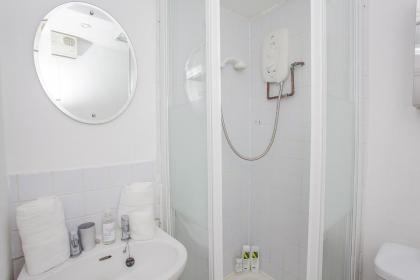 Central Spacious Studio Near Kensington Gardens - image 26