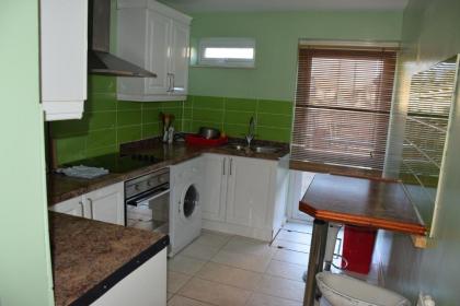 Four Bedroom House Chandos Road - image 9