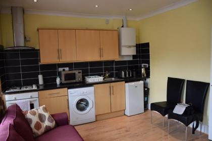 4 Bedroom Apartment & 2 Bedroom apartment - image 11