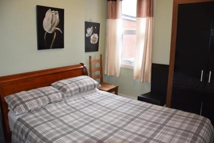 4 Bedroom Apartment & 2 Bedroom apartment - image 12