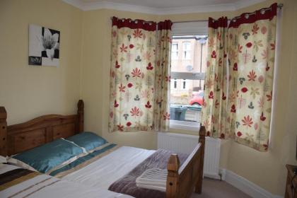 4 Bedroom Apartment & 2 Bedroom apartment - image 16