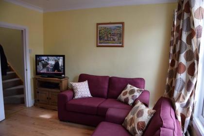 4 Bedroom Apartment & 2 Bedroom apartment - image 17