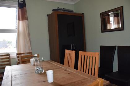 4 Bedroom Apartment & 2 Bedroom apartment - image 20