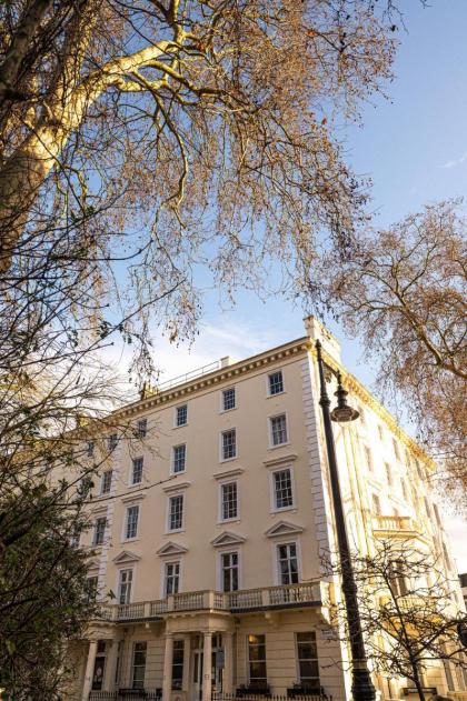 Holland House (Victoria) - image 4