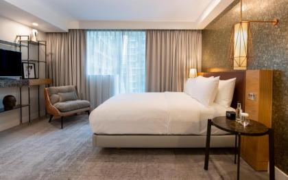 Lincoln Plaza London Curio Collection By Hilton - image 12