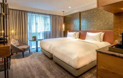 Lincoln Plaza London Curio Collection By Hilton - image 7
