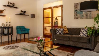 Massive 5 Bedroom West End Designer Residence close to popular Notting Hill - image 18