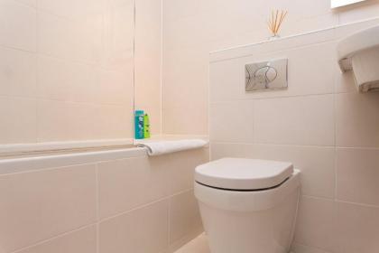 Professionally Cleaned 1 Bed flat in South Kensington - image 11