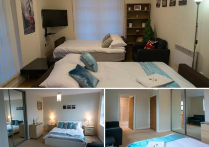Royal Limehouse Apartment - image 11