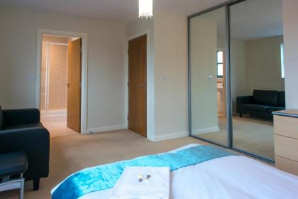 Royal Limehouse Apartment - image 5