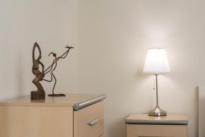 Royal Limehouse Apartment - image 6
