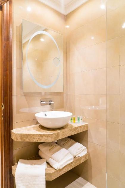 Kensington Prime Hotel - image 5