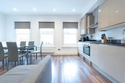 Beautiful Apartment in Gorgeous Location (DH8) - image 10