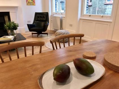 Covent Garden Apartments - Netflix and Nespresso - image 17