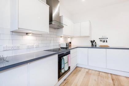 Covent Garden Apartments - Netflix and Nespresso - image 6