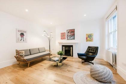Covent Garden Apartments - Netflix and Nespresso - image 9