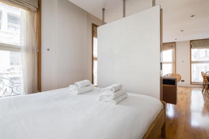 Soulful Central London Apartment - image 8