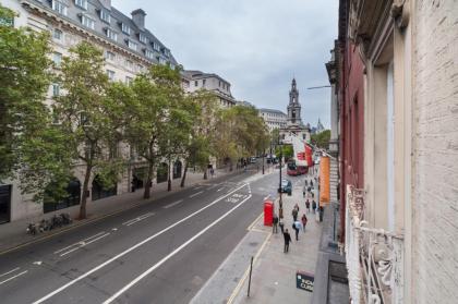 Covent Garden Superior Two Bedroom Aparment on Strand - image 3