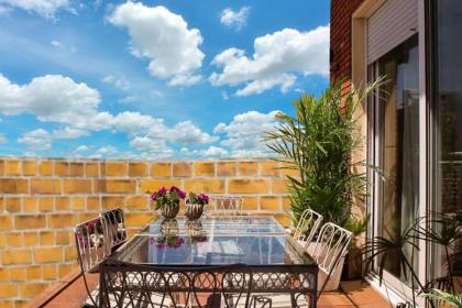 Explore the MOST EXQUISITE West-End from a Harrods FAMILY and COUPLE HOME - image 29