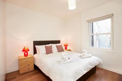 Urban Stay London City Apartments - image 10