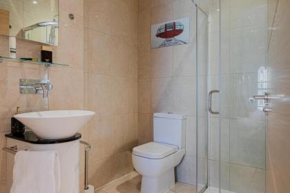 Cool Covent Garden Theatre Design Hub for Families Friends Couples - image 18