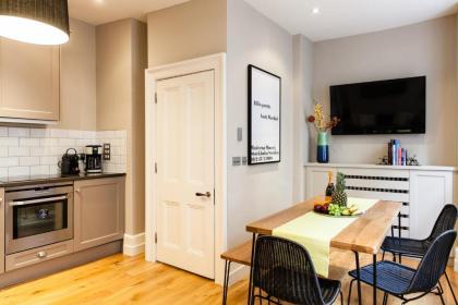 1st Class Covent Garden Residences for 1st Class Guests - image 11