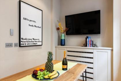1st Class Covent Garden Residences for 1st Class Guests - image 14