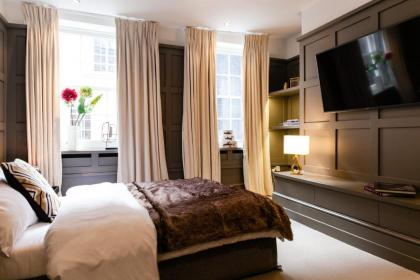 1st Class Covent Garden Residences for 1st Class Guests - image 15