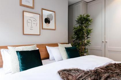 1st Class Covent Garden Residences for 1st Class Guests - image 6