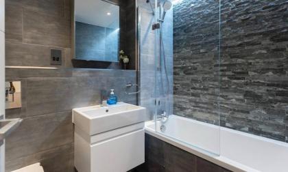 Fleet Street Apartment 1 - image 12