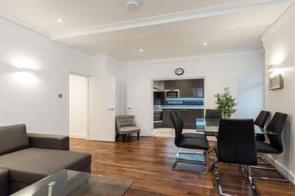 Fleet Street Apartment 2 - image 12