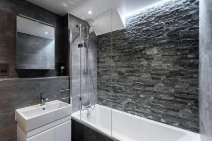 Fleet Street Apartment 2 - image 16